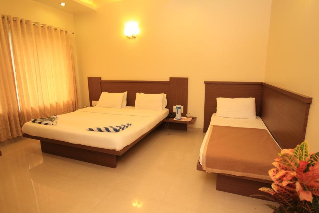 Hotel Sai Smaran Ширди Номер фото